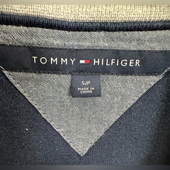 Button down Cardigans - Picture 3 of 3